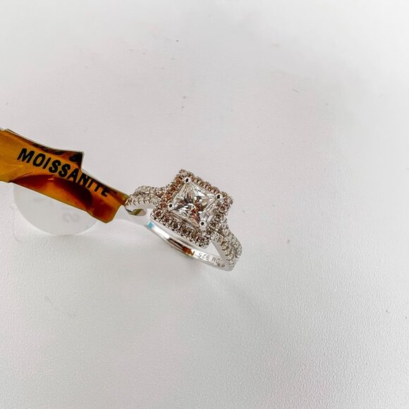 925 Sterling Sliver Moissanite Wedding/Engagement Ring, 1.50ctw VVS Stones Hip H - Picture 4 of 8